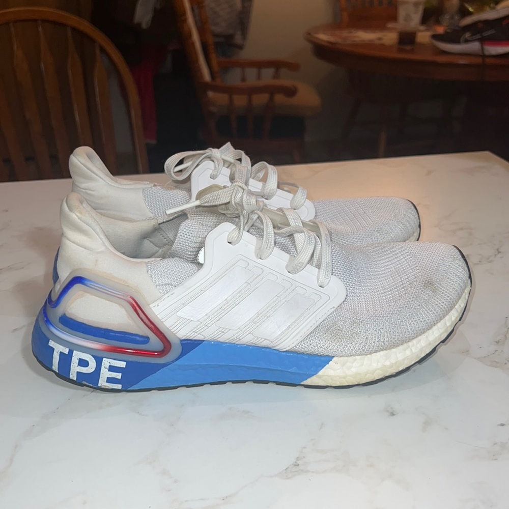 Adidas Ultra Boost 20